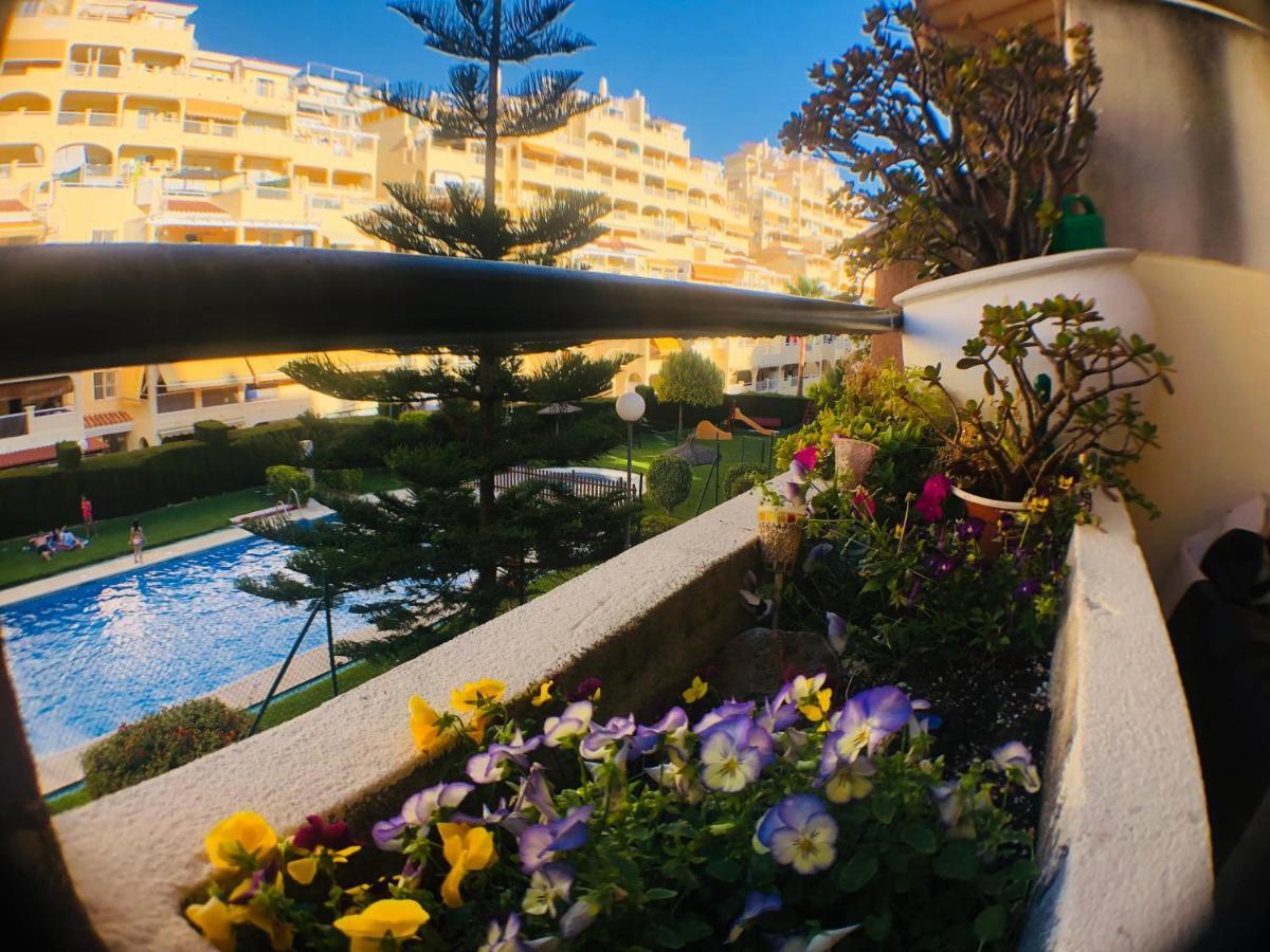 Piso En Zona Tranquila De - Torrequebrada Golf Apartment Benalmadena Ngoại thất bức ảnh